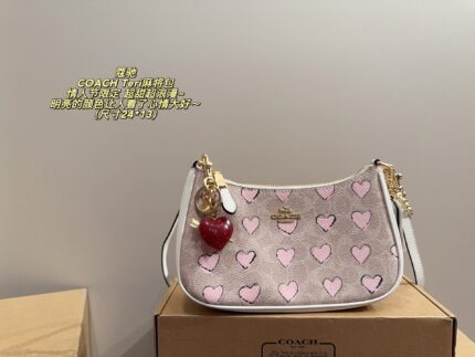 Coach Teri Mahjong Bag Valentine'S Limited Edition Sweet Romantic Heart Print Bag