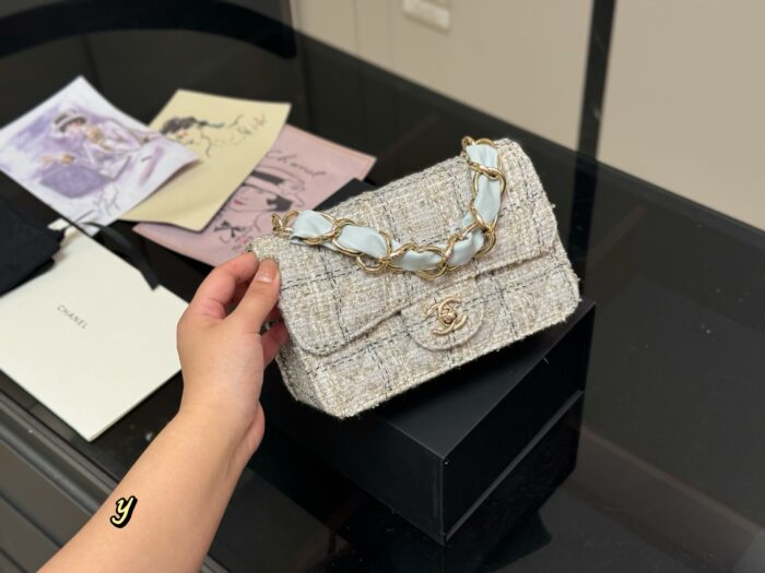 Chanel Cf Mini Chunky Chain Bag In Tweed Grey With Dual Straps (Handheld/Crossbody) - Image 1