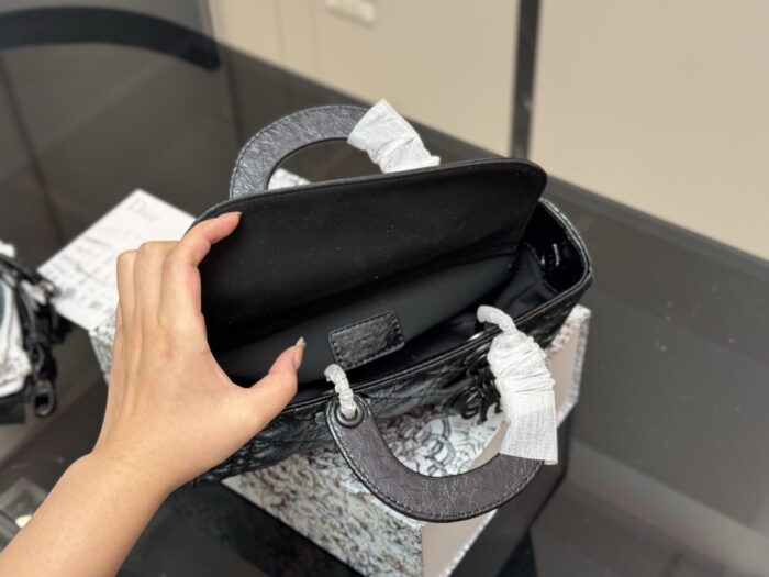 Dior Lady Horizontal Diana Bag 2025 New Silhouette Dual Straps - Image 4