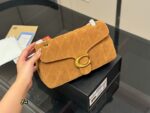 Coach Quilted Tabby25 Chain-Detail Quilted Versatile Women'S Handbag - Image 2