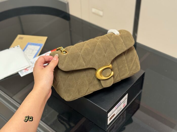 Coach Quilted Tabby25 Chain Version Quilted Versatile Bag - Image 2
