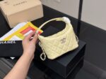 Chanel Hobo Bag Lightweight Yet Spacious Exquisitely Crafted And Practical Effortlessly Versatile - Image 15