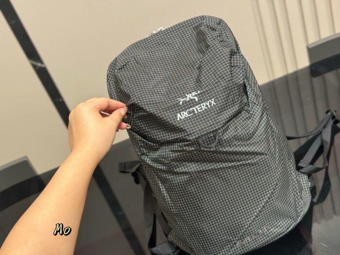 Arc'Teryx Mantis26 Backpack Lightweight, High-Capacity Perfect For Travel And Short Business Trips - Image 5