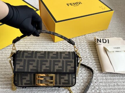 Fendi Baguette Shoulder/Crossbody Bag Effortlessly Street-Chic Compact And Adorable