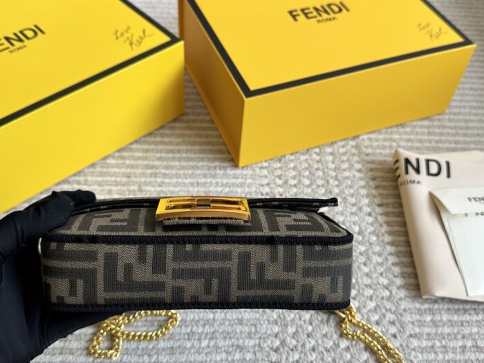 Fendi Baguette Shoulder/Crossbody Bag Effortlessly Street-Chic Compact And Adorable - Image 2