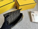 Fendi Baguette Shoulder/Crossbody Bag Effortlessly Street-Chic Compact And Adorable - Image 5