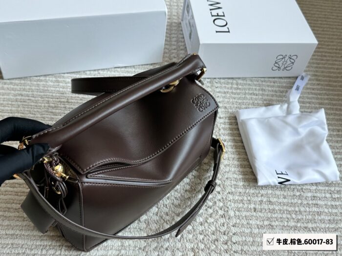 Loewe Puzzle Geometric Bag 2025 New Release Premium-Quality Cowhide Leather - Image 4