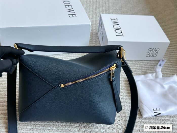 Loewe Puzzle Edge Glacier Blue Calfskin Geometric Bag Luxurious Texture - Image 6