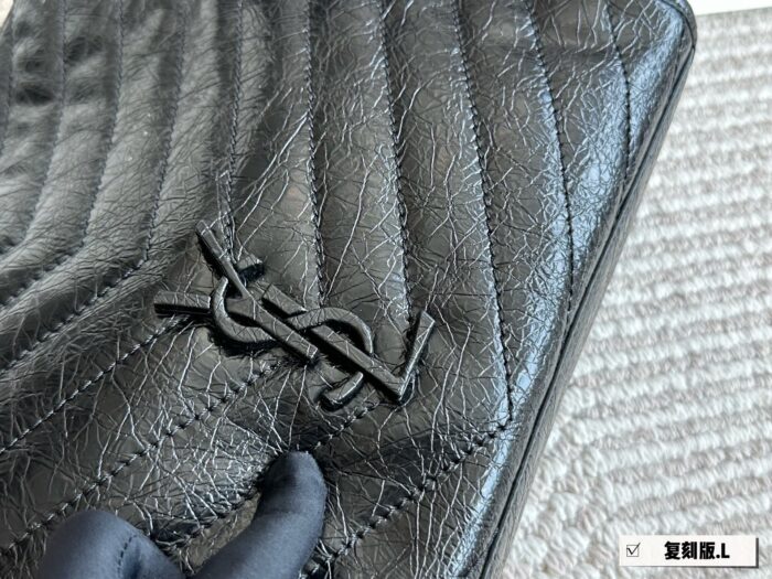 Yves Saint Laurent Niki Shopping Bag - Pure Black Logo, Magnetic Closure, Multi-Wear Commuter Bag - Image 5