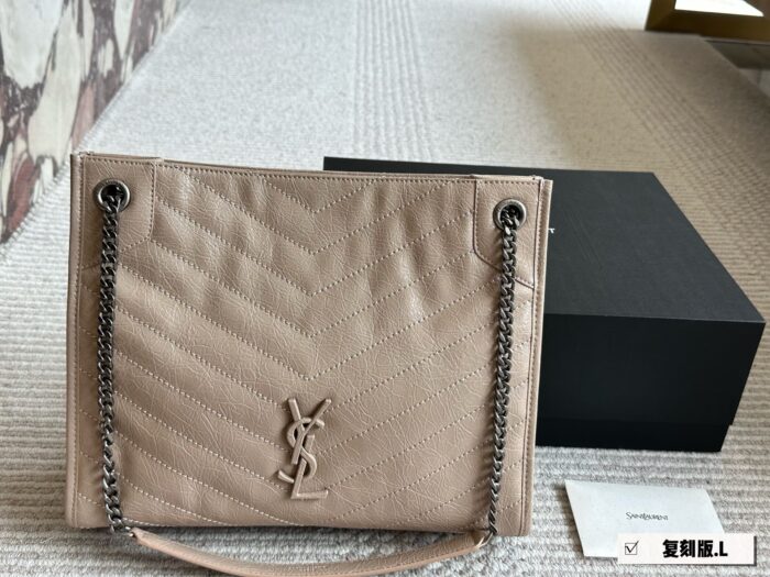 Yves Saint Laurent Niki Shopping Bag - Pure Black Logo, Magnetic Closure, Multi-Wear Commuter Bag - Image 13