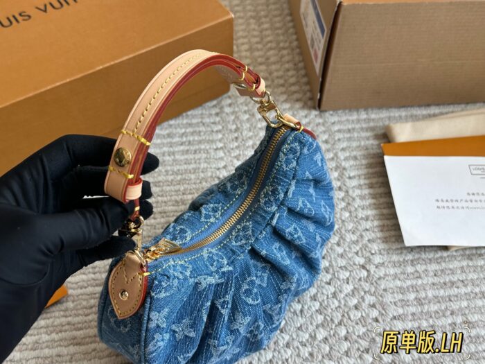 Louis Vuitton Denim Underarm Bag - Image 6