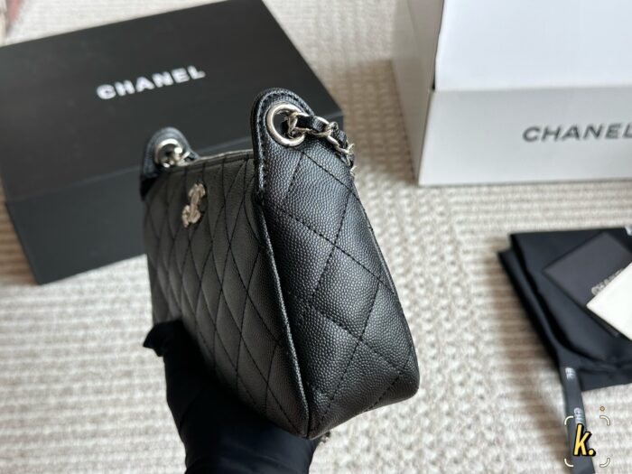 Chanel 25S Multi-Wear Handbag In Immaculate Condition - Image 3