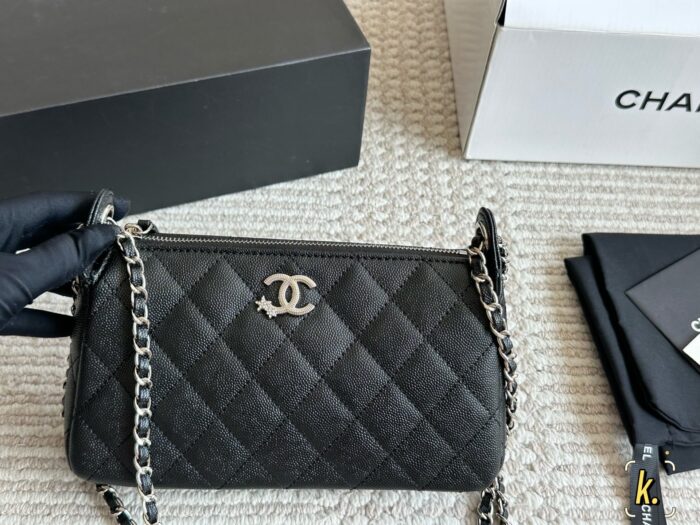 Chanel 25S Multi-Wear Handbag In Immaculate Condition - Image 6