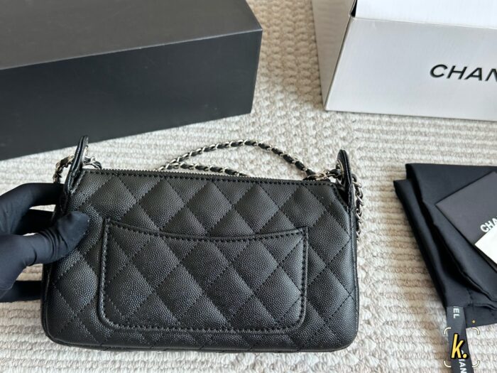 Chanel 25S Multi-Wear Handbag In Immaculate Condition - Image 7