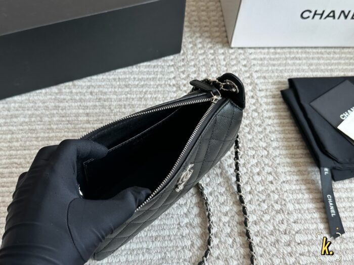 Chanel 25S Multi-Wear Handbag In Immaculate Condition - Image 9