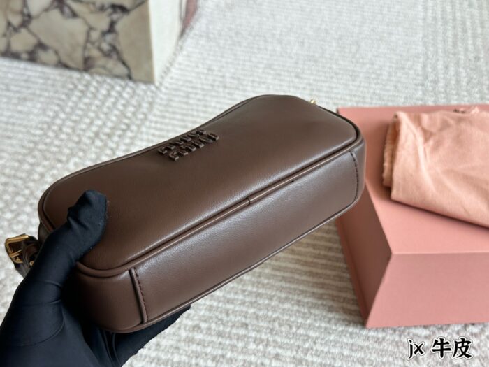 Miu Miu Cowhide Bowling Bag Handbag - Image 2