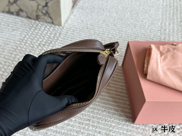 Miu Miu Cowhide Bowling Bag Handbag - Image 9