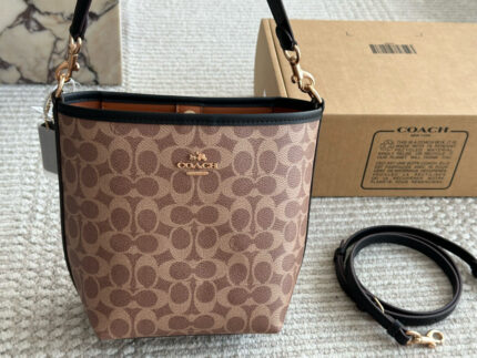 Coach New Classic Logo Bucket Bag Structured Silhouette Underarm Or Crossbody Carry Commuter Essential