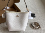Coach New Bucket Bag Casual And Relaxed With A Structured, Full Silhouette Perfect For Underarm Or Crossbody Carry Essential For Commuting - Image 6