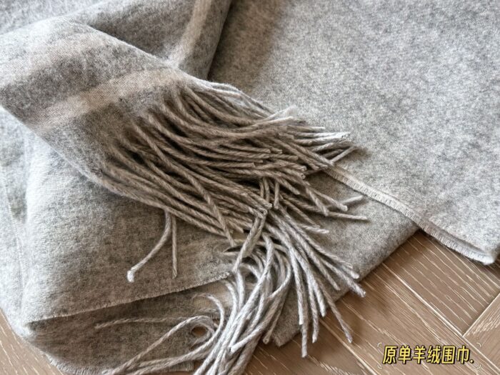 Vivienne Westwood New Wool Scarf Minimalist And Elegant Soft Against The Skin Generous Dimensions - Image 9
