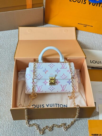 Louis Vuitton Madeleine Nano Treasure Bag Multi-Functional Chain Ample Capacity