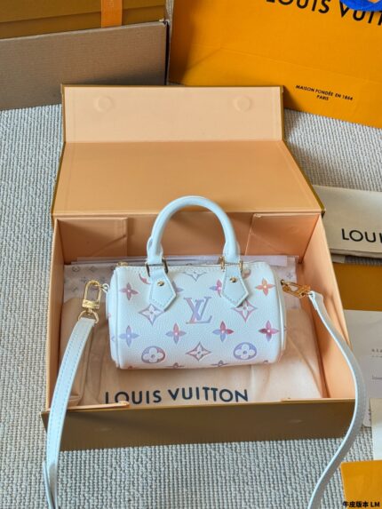 Louis Vuitton Speedy 16 'Pillow Bag' - Authentic Replica With Detachable Lining. The Celebrity-Favourite Sensation.