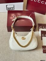 Gucci Aphrodite Replica Cowhide Crescent Underarm Bag Three-In-One Functionality Elegant, Durable And Practical - Image 11