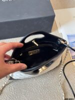 Chanel 24A 31 Bag Horizontal Version Replica Oil-Waxed Leather - Image 9