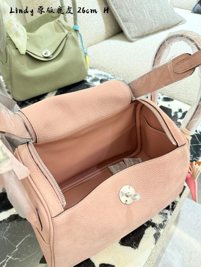 Hermes Lindy 26 3Q Cherry Blossom Pink Deer Skin Handbag - Princess-Style Effortless Charm - Image 2
