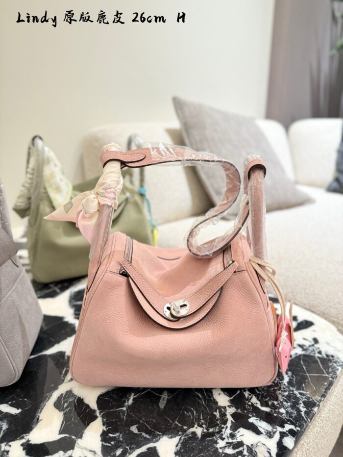 Hermes Lindy 26 3Q Cherry Blossom Pink Deer Skin Handbag - Princess-Style Effortless Charm - Image 8