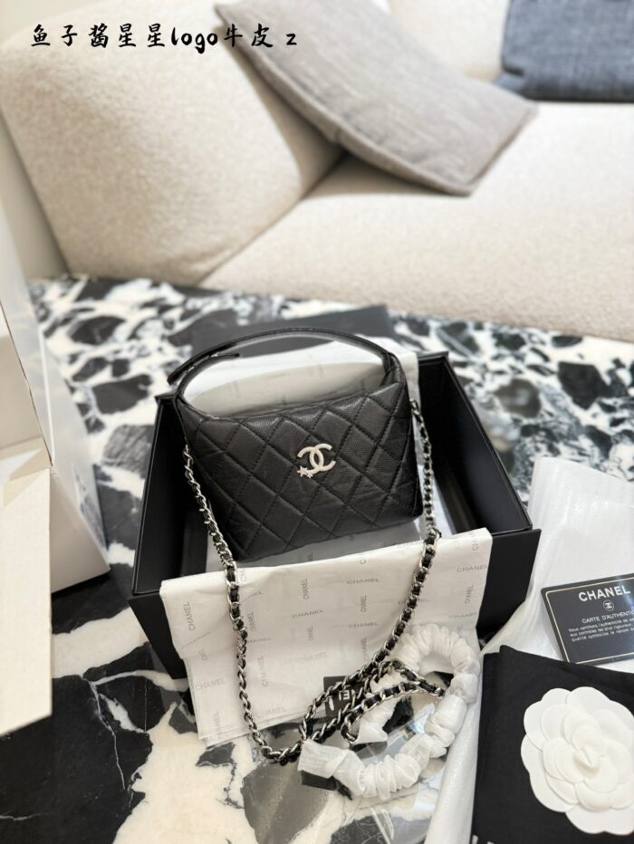 Chanel 25B Star Lunchbox Bag In Silver Buckle Caviar Calfskin - Image 1