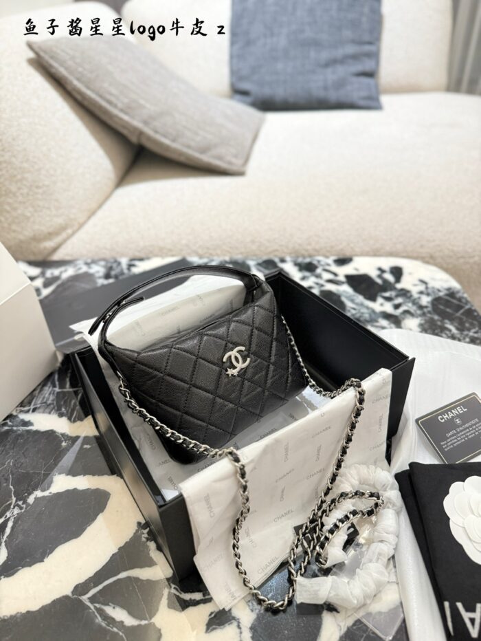 Chanel 25B Star Lunchbox Bag In Silver Buckle Caviar Calfskin - Image 4