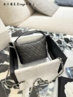 Chanel 25B Star Lunchbox Bag In Silver Buckle Caviar Calfskin - Image 7