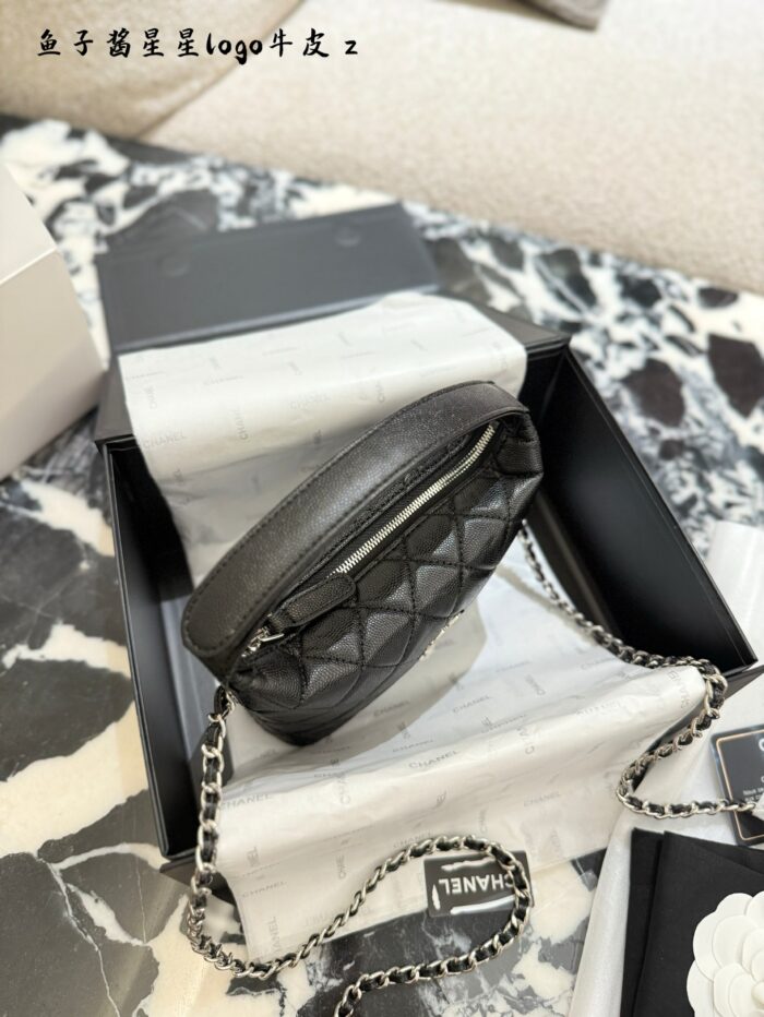 Chanel 25B Star Lunchbox Bag In Silver Buckle Caviar Calfskin - Image 8