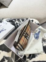 Burberry Vintage Check Lunchbox Bag - Versatile And Practical Crossbody Bag - Image 7