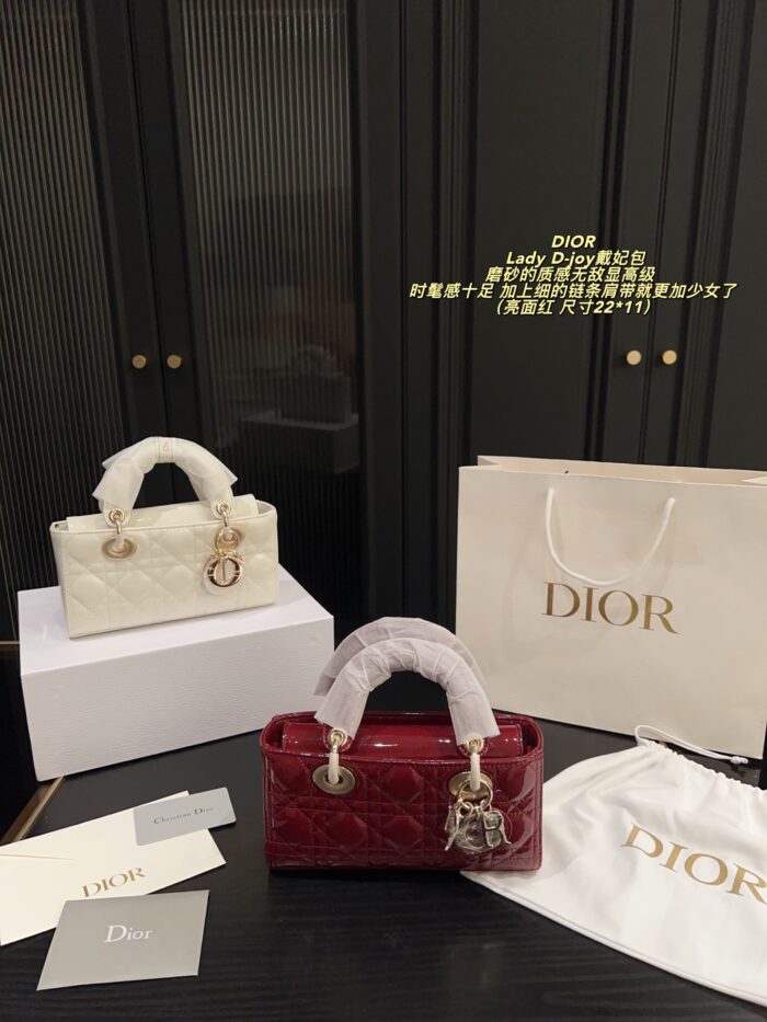 Dior Lady D-Joy Handbag Satin-Finish Texture Delicate Chain Shoulder Strap Stylish And Sophisticated Versatile For Both Chic And Sweet Looks - Image 11