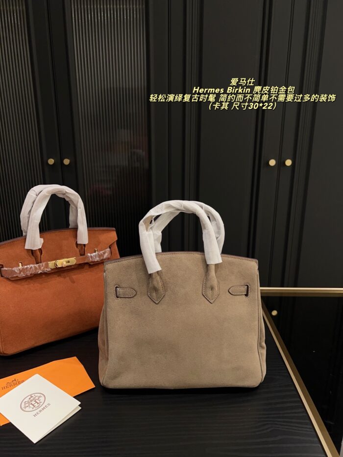 Hermès Birkin Suede Platinum Bag Retro Chic Structured, Minimalist, Sophisticated - Image 2