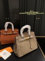 Hermès Birkin Suede Platinum Bag Retro Chic Structured, Minimalist, Sophisticated - Image 3