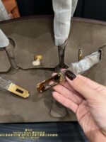 Hermès Birkin Suede Platinum Bag Retro Chic Structured, Minimalist, Sophisticated - Image 8