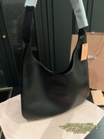 Miu Miu Hobo Tote Bag Somi'S Celebrity-Favourite Runway New Arrival Cool-Edged Spacious Shoulder Bag - Image 2