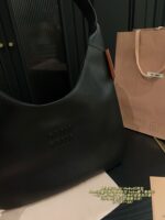 Miu Miu Hobo Tote Bag Somi'S Celebrity-Favourite Runway New Arrival Cool-Edged Spacious Shoulder Bag - Image 3