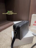 Montblanc Men'S Camera Bag Classic Colourway Generous Capacity Stylish Individuality - Image 4