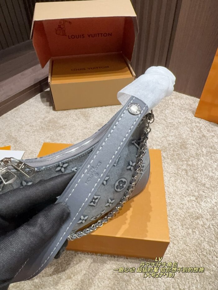 Louis Vuitton Denim Horn Bag Stylish And Stunning - Image 5
