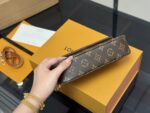 Louis Vuitton Ivy Woc Double Chain Mahjong Bag Crossbody, Shoulder Or Handheld Carry Internal Card Slots - Image 8