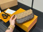Louis Vuitton Ivy Woc Double Chain Mahjong Bag Crossbody, Shoulder Or Handheld Carry Internal Card Slots - Image 10