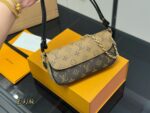 Louis Vuitton Ivy Woc Double Chain Mahjong Bag Crossbody, Shoulder Or Handheld Carry Internal Card Slots - Image 11