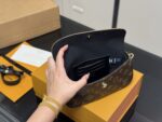 Louis Vuitton Ivy Woc Double Chain Mahjong Bag Crossbody, Shoulder Or Handheld Carry Internal Card Slots - Image 13