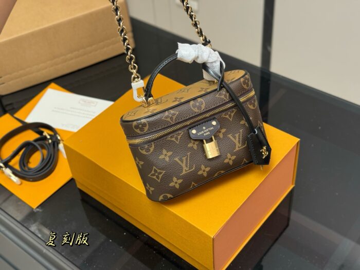 Louis Vuitton Nice Vanity Case Original Hardware Complete With Original Shoulder Straps (One Wide, One Narrow) - Image 2