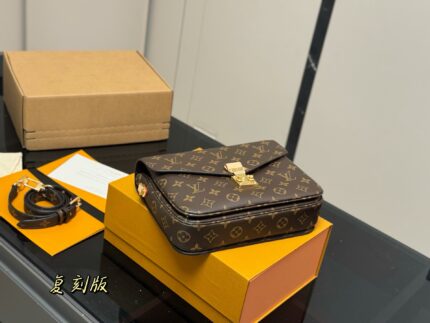 Louis Vuitton Classic Monogram Messenger Bag Upgraded Steel Hardware Premium Quality
