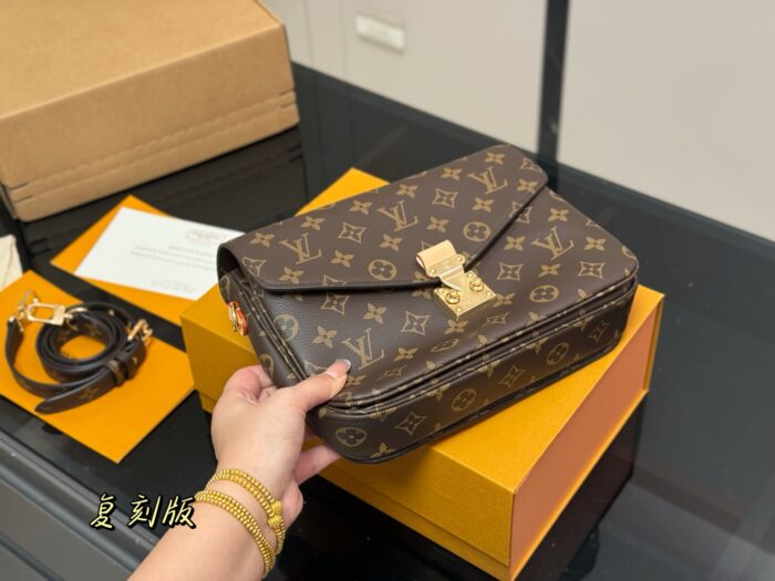 Louis Vuitton Classic Monogram Messenger Bag Upgraded Steel Hardware Premium Quality - Image 5